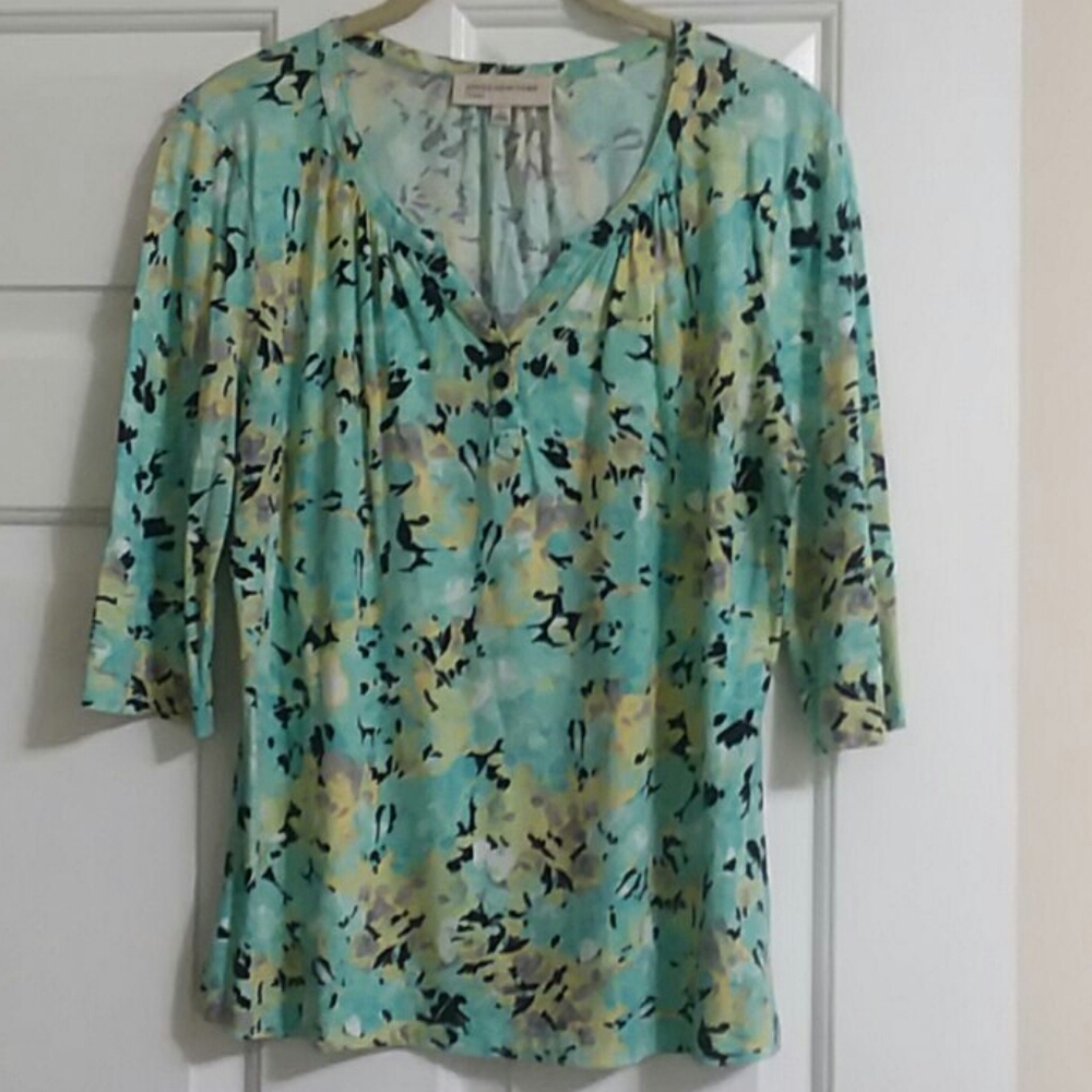 Ladies Jones of New York knit top
